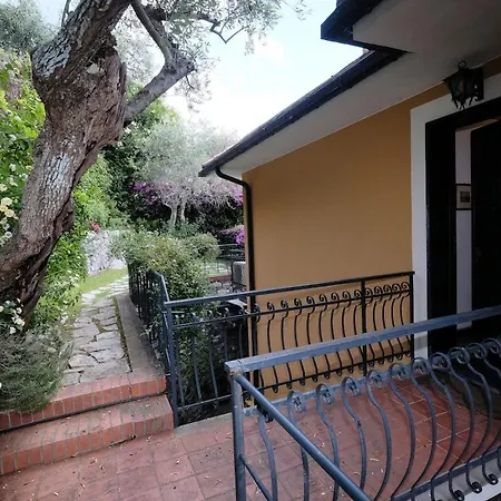Apartmán Casa Nozarego - Terrace With Sea View, Parking Space Santa Margherita Ligure